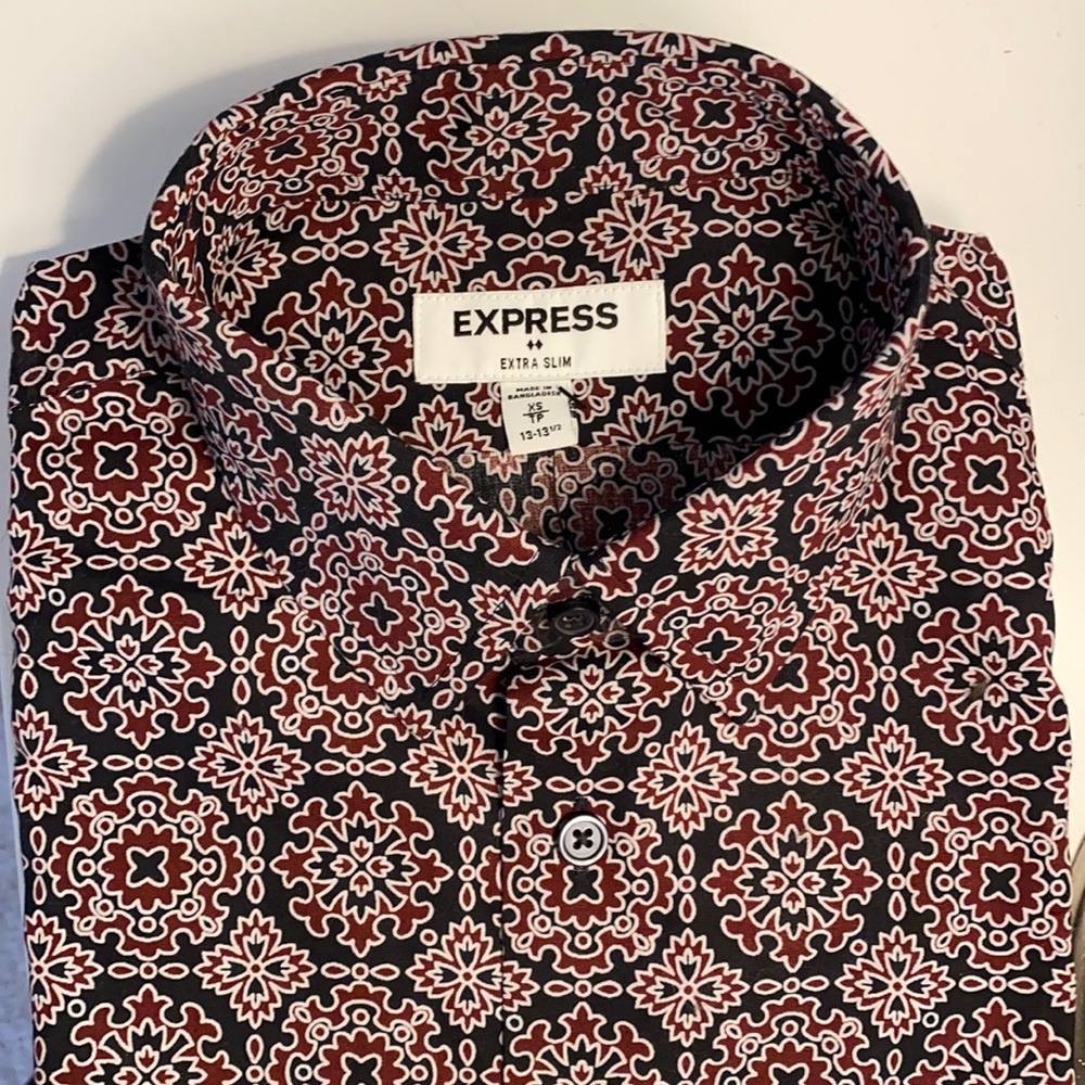 NWT EXPRESS 🔴 Extra Slim XS 🔴 Button Down